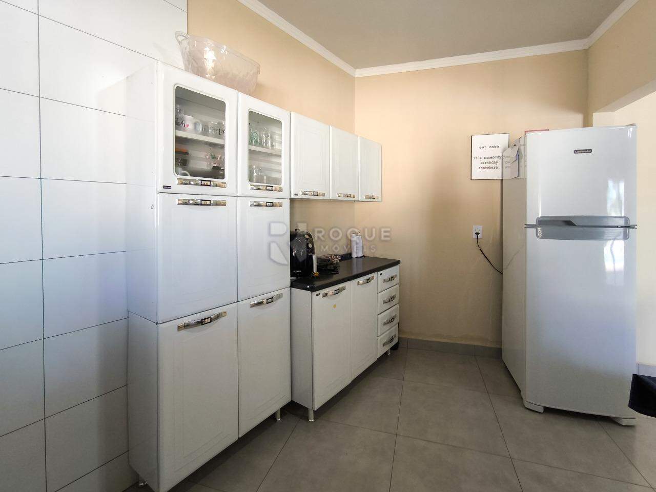 Chácara à venda no bairro Bairro dos Pereiras: COZINHA