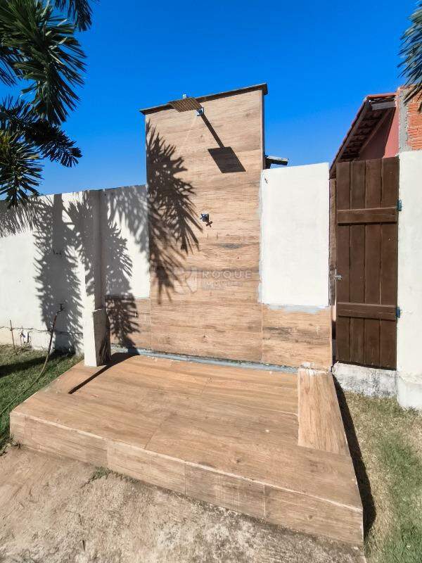 Chácara à venda no bairro Bairro dos Pereiras: DUCHA
