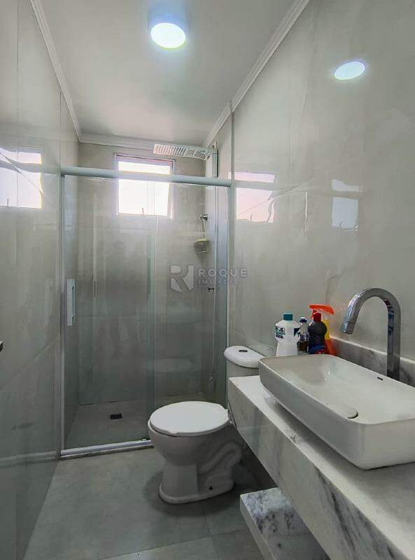 Apartamento para aluguel no bairro Vale das Esmeraldas: Wc social