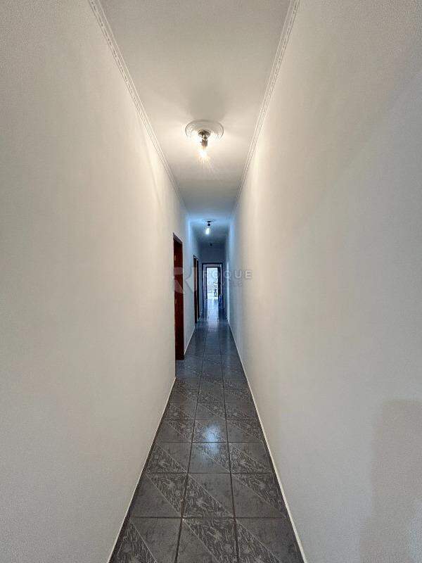 Casa Residencial para aluguel no bairro Jardim Caieira: Hall 