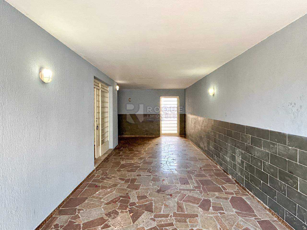 Casa Residencial à venda no bairro Centro: Garagem