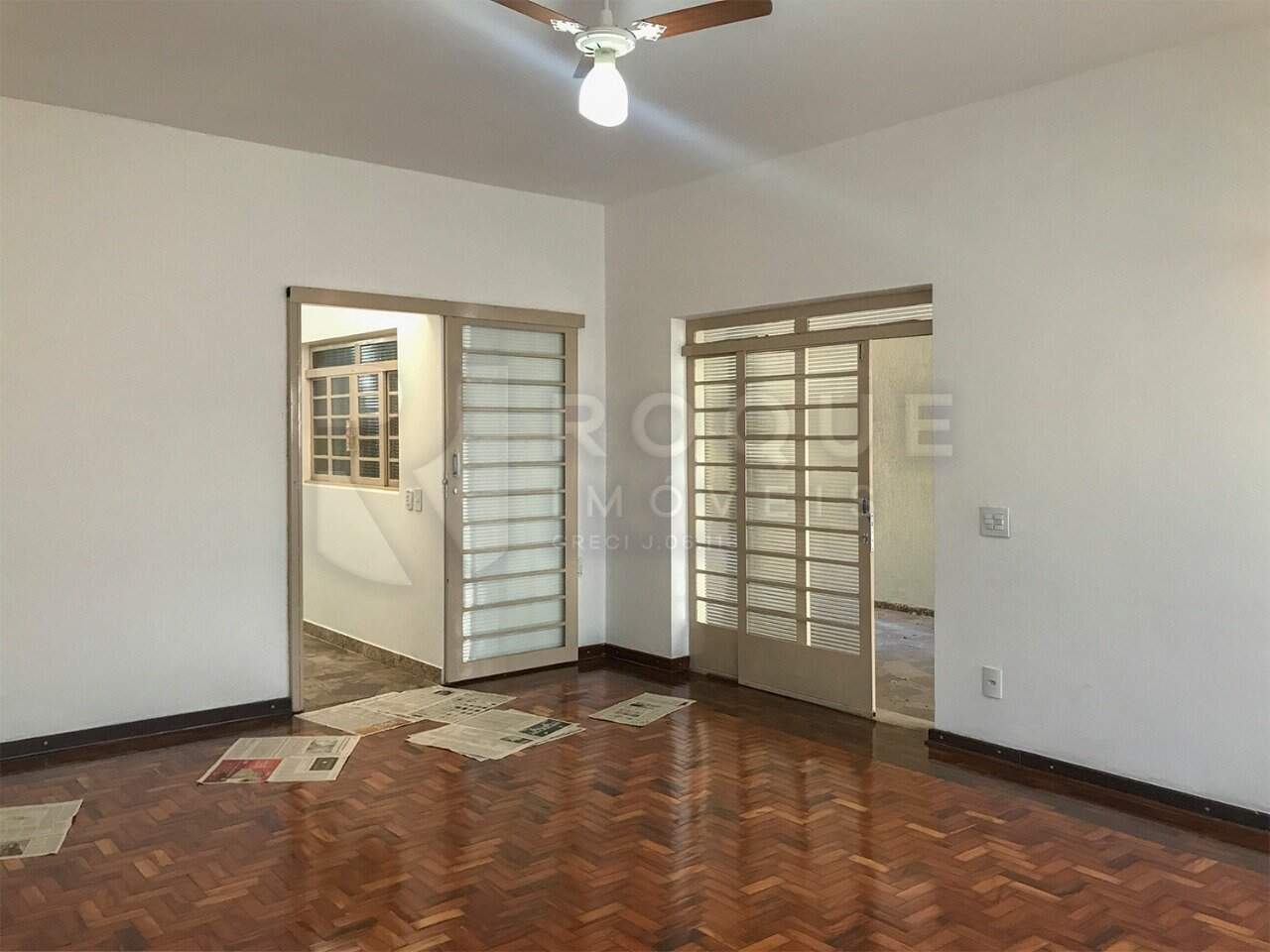 Casa Residencial à venda no bairro Centro: Sala