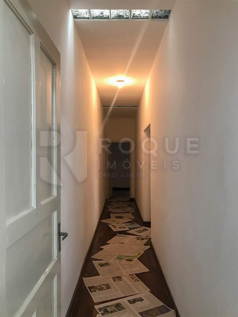 Casa Residencial à venda no bairro Centro: Hall