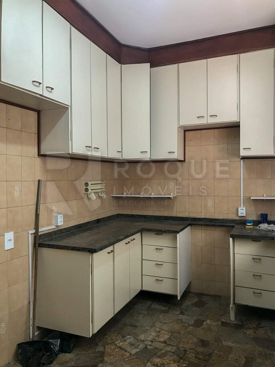 Casa Residencial à venda no bairro Centro: Cozinha