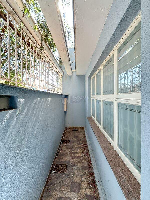 Casa Residencial à venda no bairro Centro: Frente
