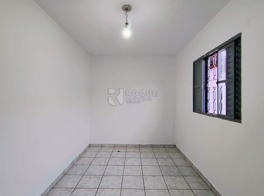 Casa Residencial para aluguel no bairro Jardim das Laranjeiras: Dormitório 02