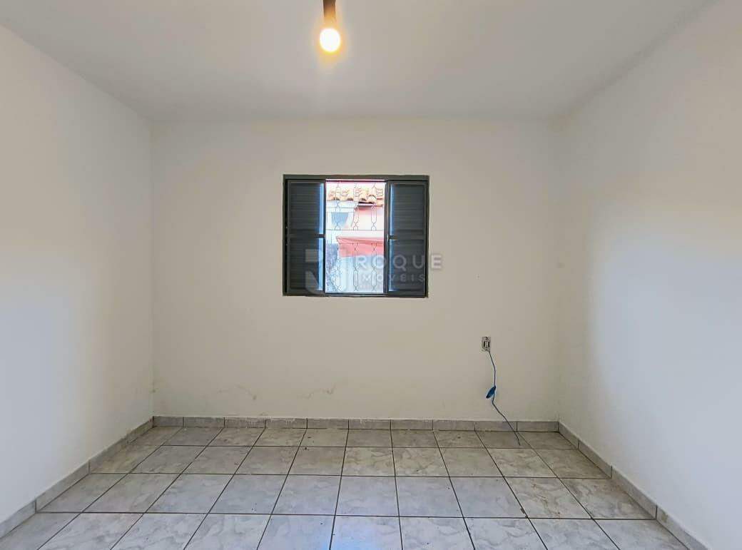 Casa Residencial para aluguel no bairro Jardim das Laranjeiras: Dormitório 01