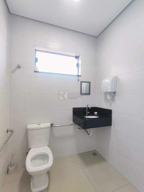 Salas/Conjuntos para aluguel no bairro Residencial São Miguel: WC 2