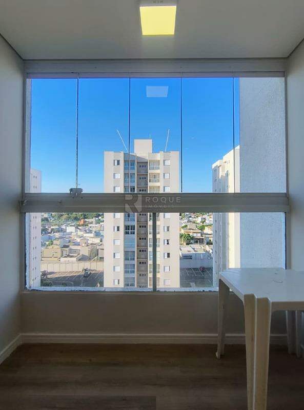 Apartamento para aluguel no bairro Vale das Esmeraldas: Sacada