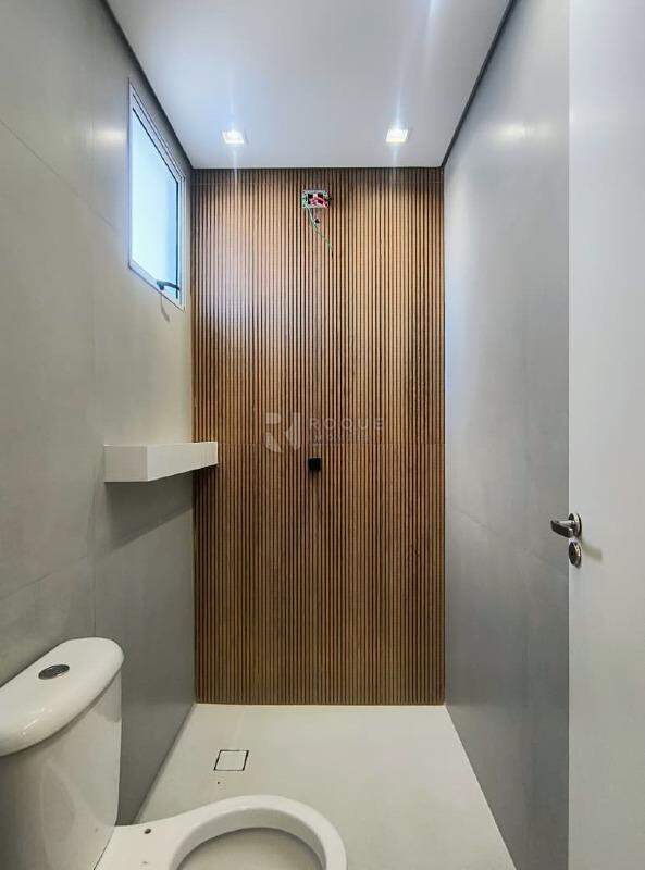 Apartamento para aluguel no bairro Vale das Esmeraldas: Wc Suíte