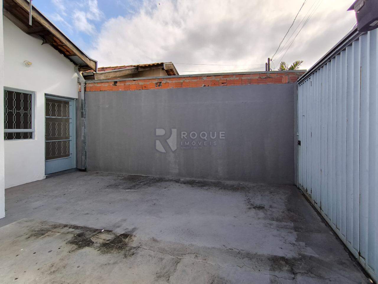 Casa Residencial à venda no bairro Jardim Lagoa Nova: GARAGEM