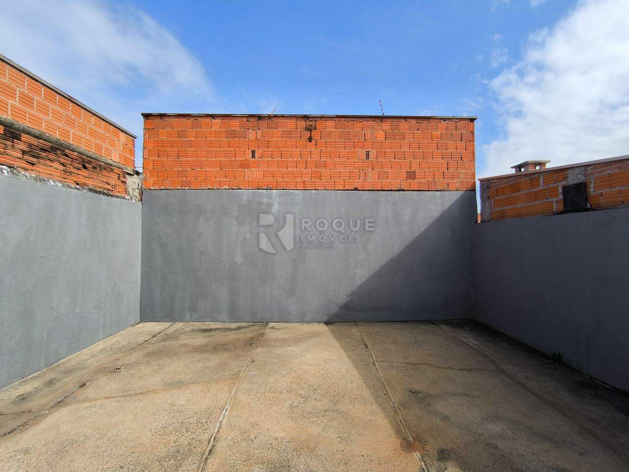 Casa Residencial à venda no bairro Jardim Lagoa Nova: QUINTAL