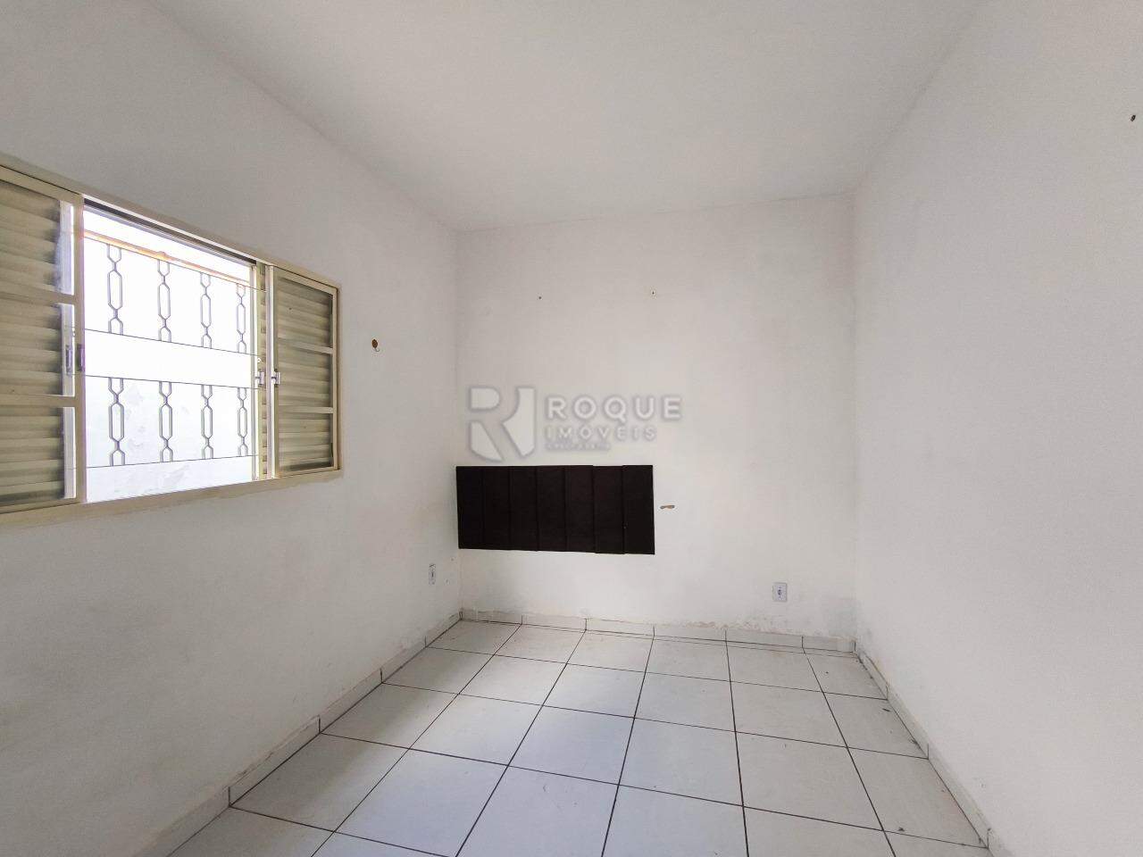 Casa Residencial à venda no bairro Jardim Lagoa Nova: DORMITÓRIO 1