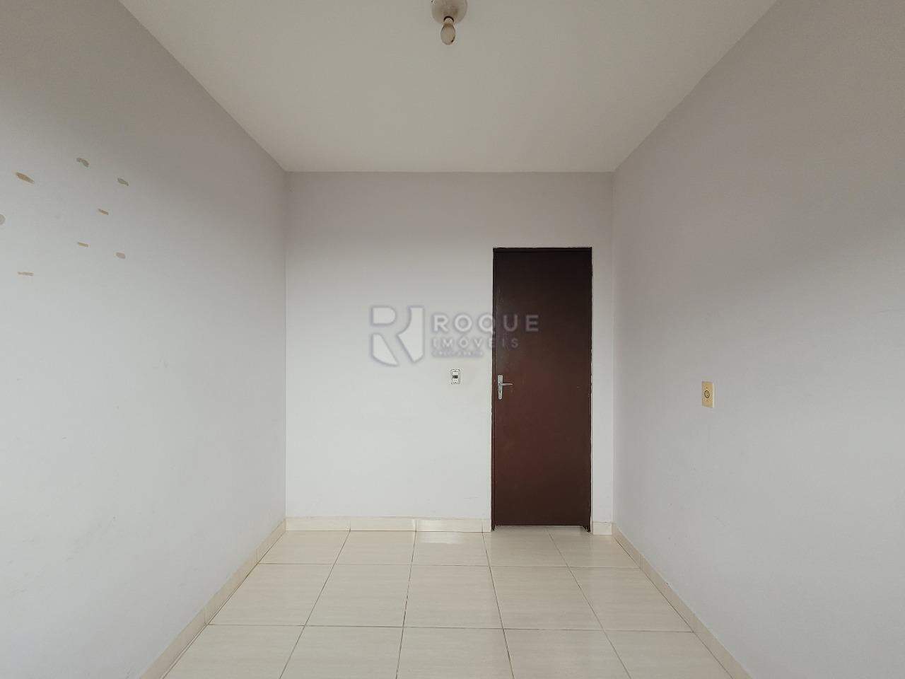 Casa Residencial à venda no bairro Jardim Residencial Roseira: Dormitório 2