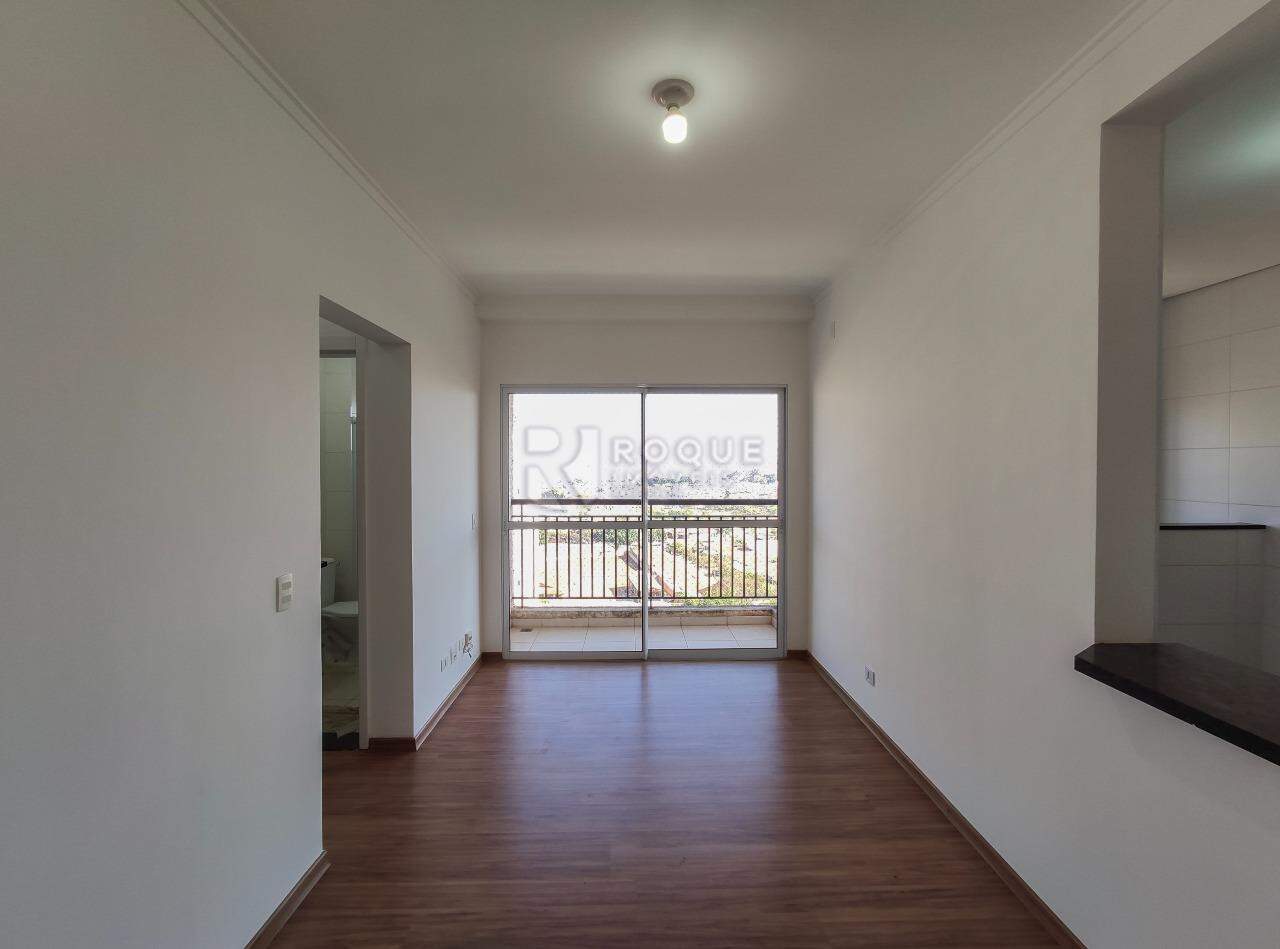 Apartamento à venda no bairro Chácaras Antonieta: Sala
