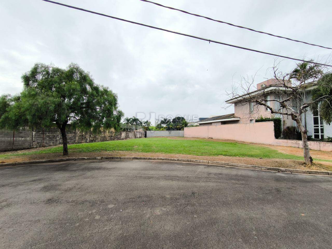 Terreno em condomínio à venda no bairro Residencial Ilha de Bali: FRENTE