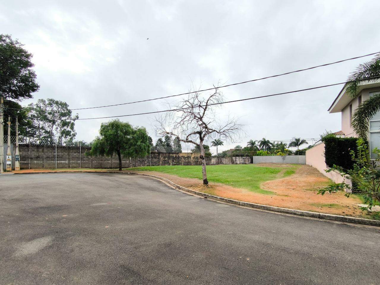 Terreno em condomínio à venda no bairro Residencial Ilha de Bali: 