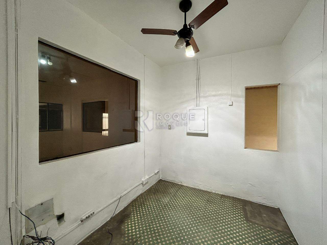 Salão para aluguel no bairro Vila São João: Sala 1