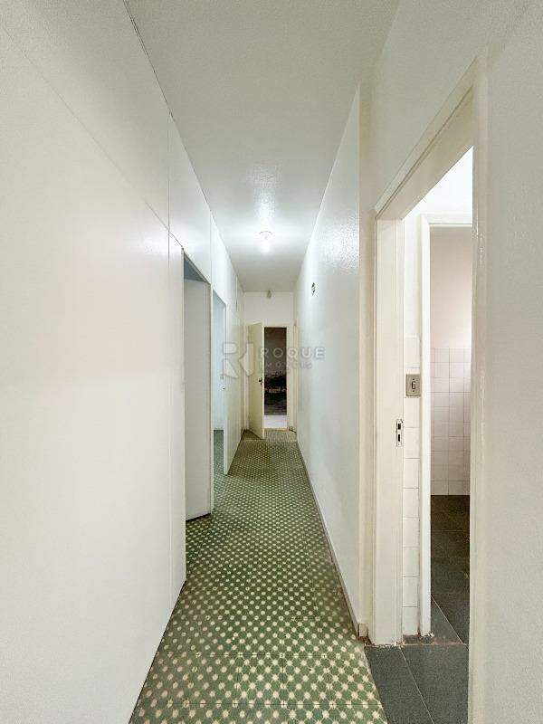 Salão para aluguel no bairro Vila São João: Hall