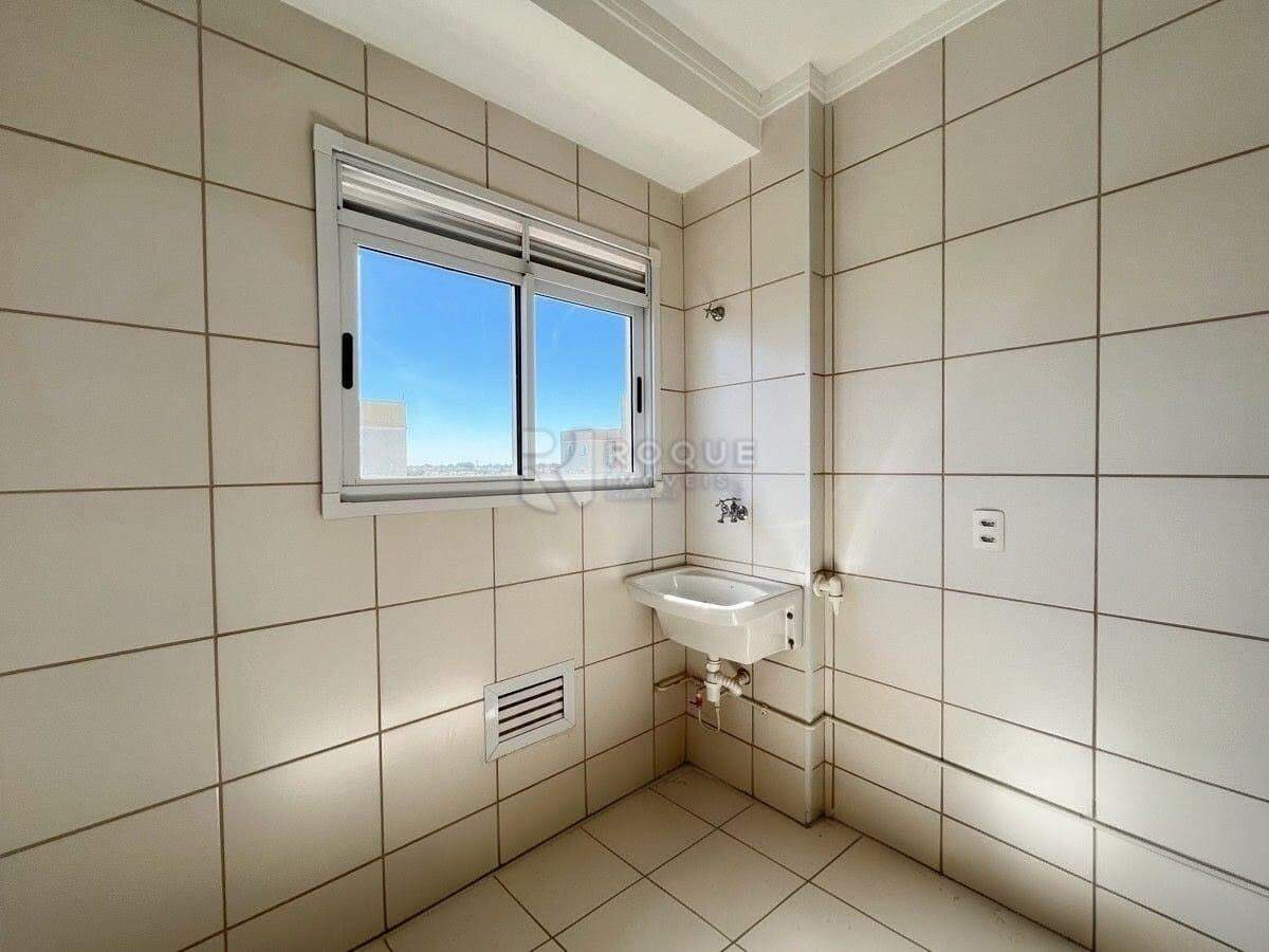Apartamento para aluguel no bairro Residencial Rubi: Lavanderia