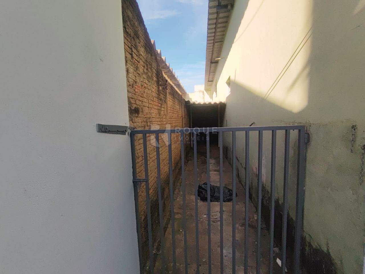 Barracão/Galpão para aluguel no bairro Jardim São Lourenço: Quintal