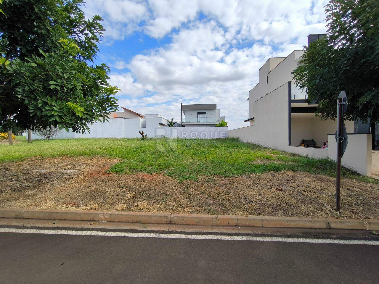 Terreno em condomínio à venda no bairro Residenciais Fazenda Itapema: 