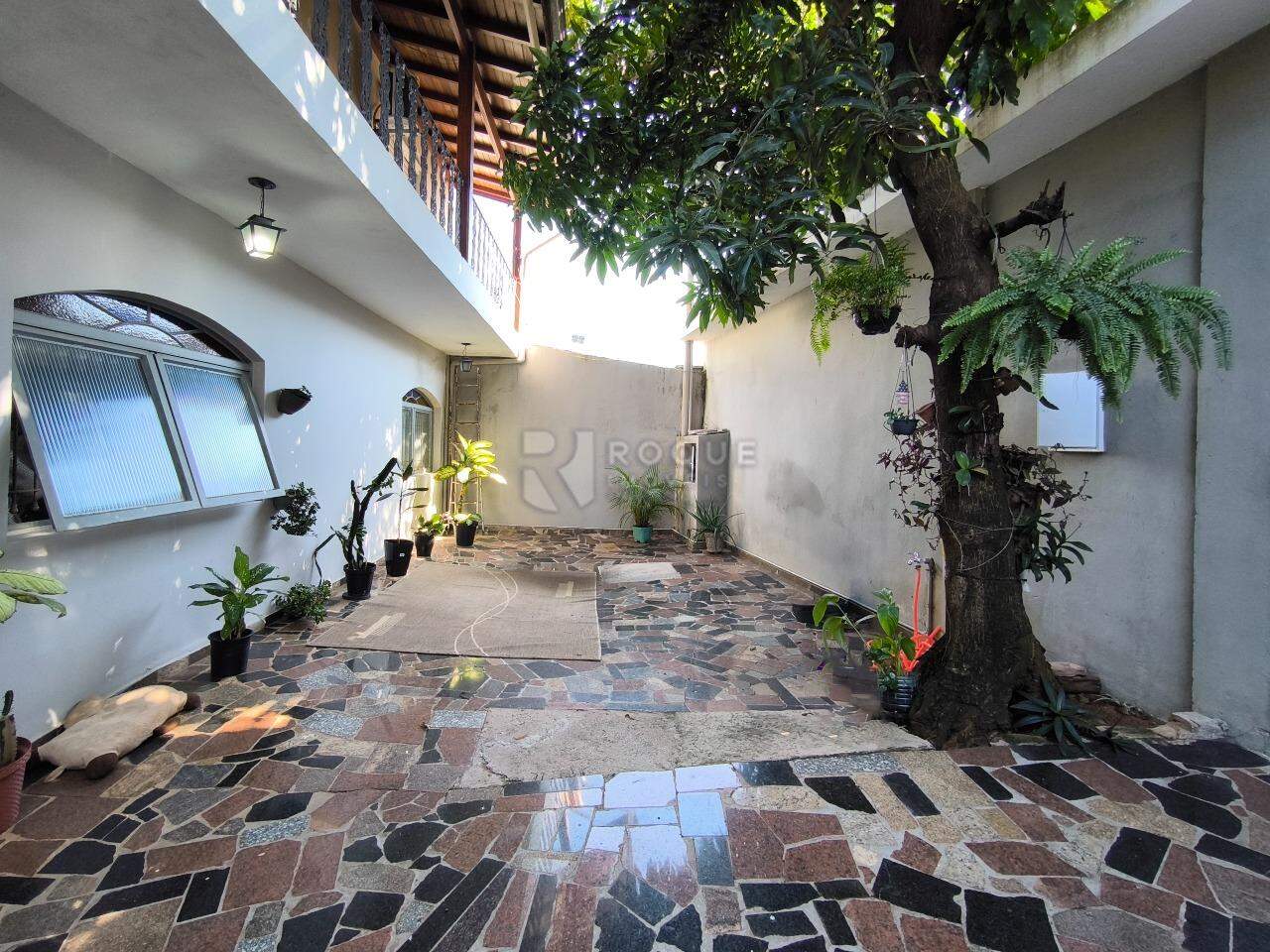 Casa Residencial à venda no bairro Jardim Elite: QUINTAL