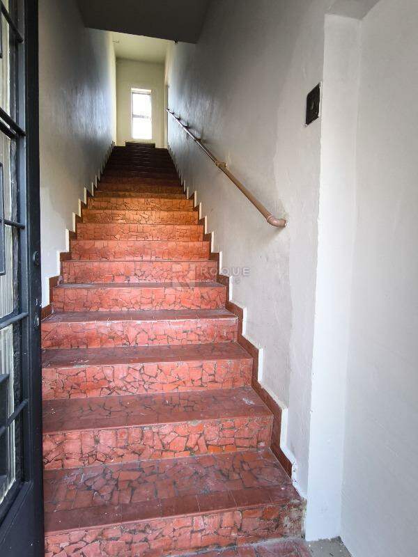 Barracão/Galpão à venda no bairro Vila Claudia: ACESSO APARTAMENTO