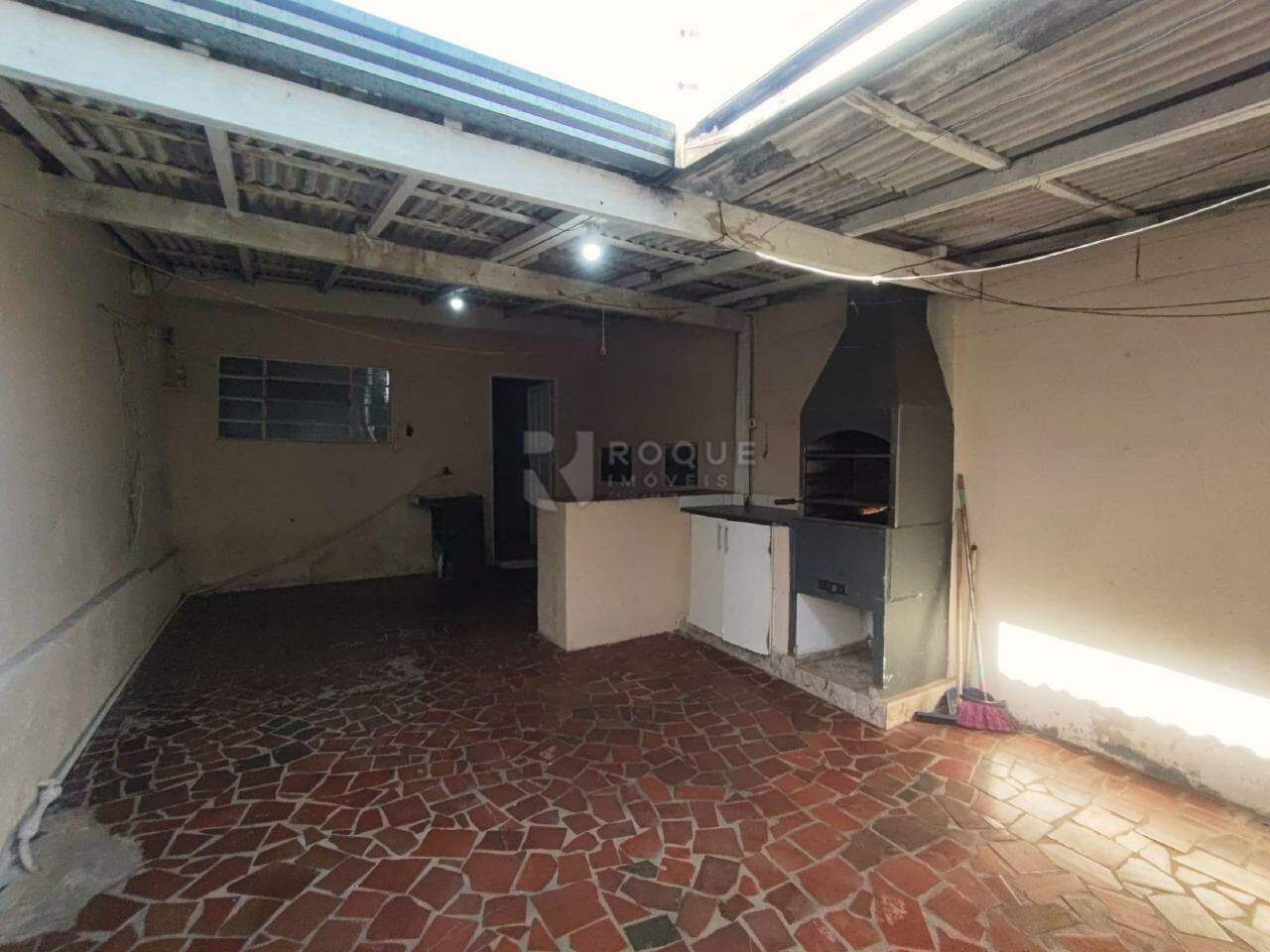 Casa Residencial para aluguel no bairro Vila Santa Lucia: Quintal