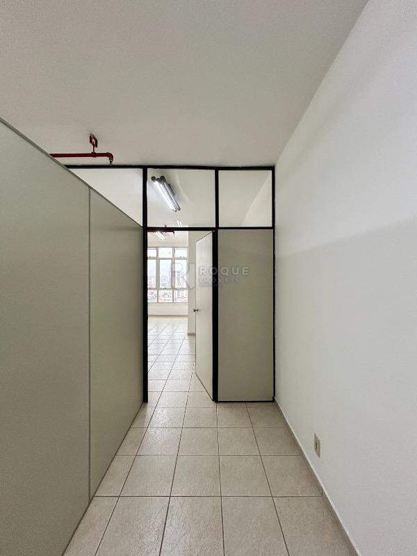 Salas/Conjuntos para aluguel no bairro Centro: Hall 