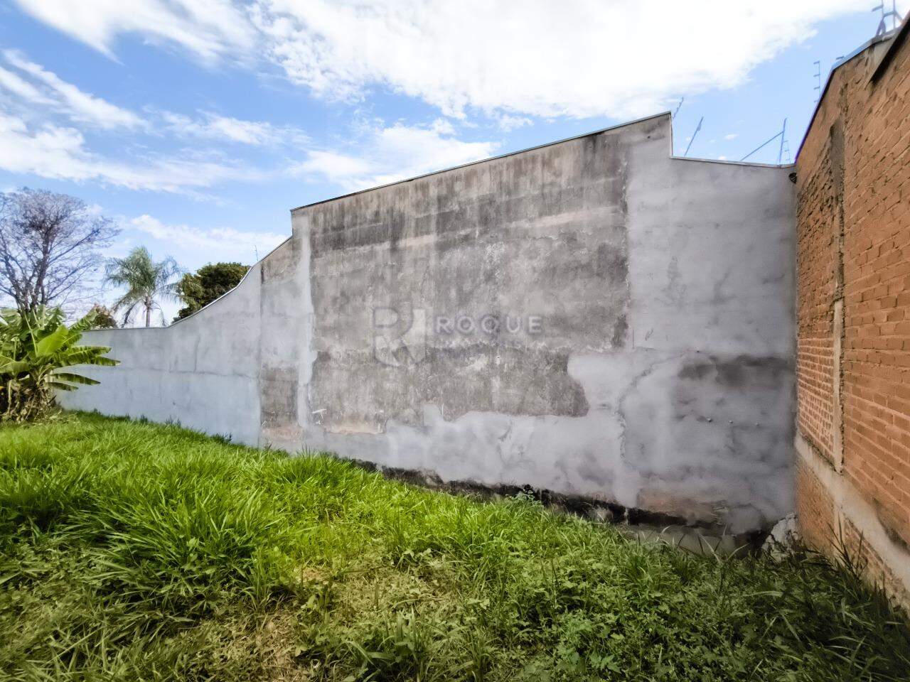 Terreno à venda no bairro Vila Limeiranea: 