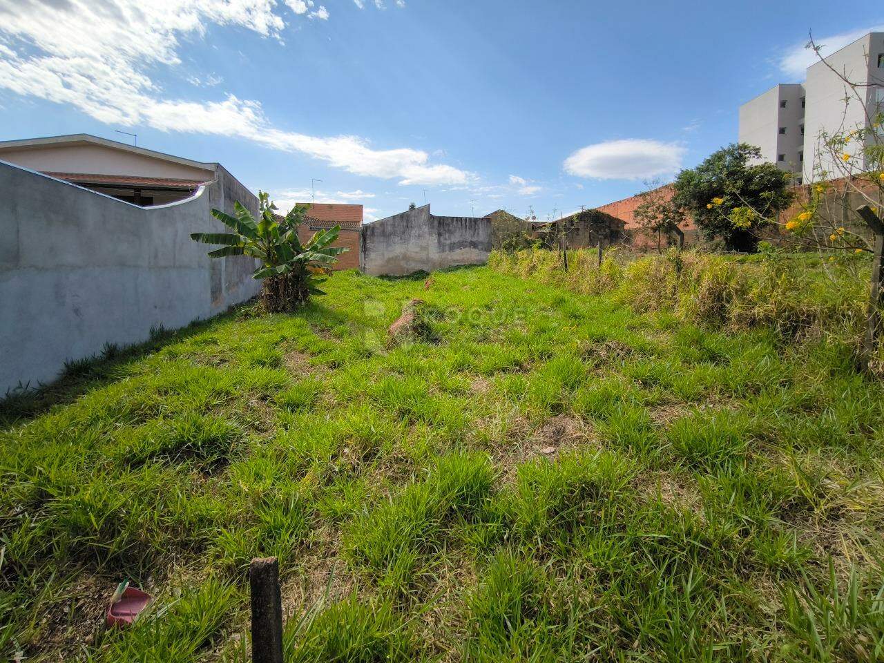 Terreno à venda no bairro Vila Limeiranea: 