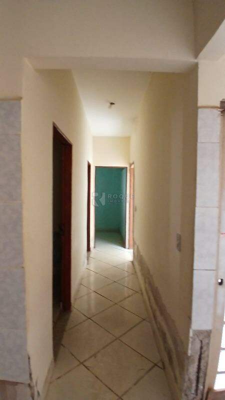 Casa Residencial à venda no bairro Jardim Santa Adélia: CORREDOR