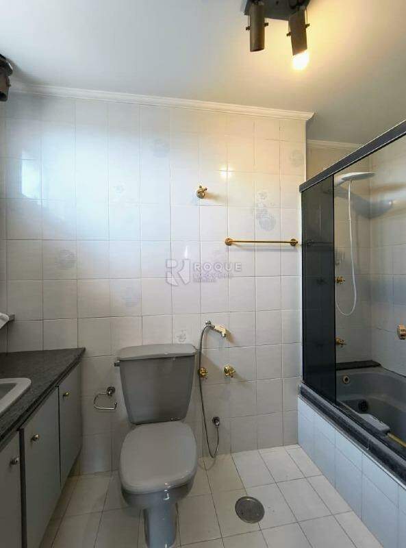 Apartamento para aluguel no bairro Centro: Wc suíte 01