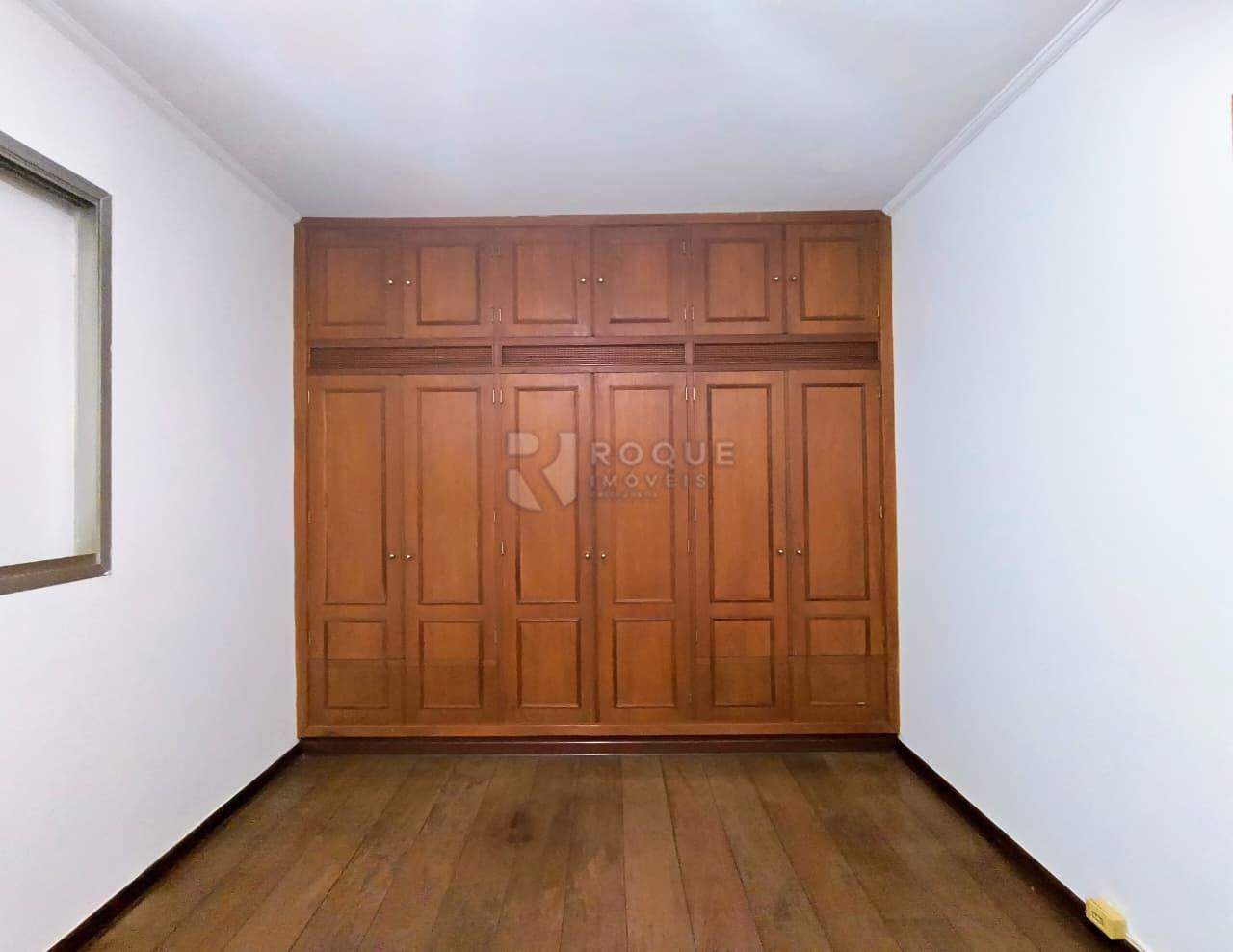 Apartamento para aluguel no bairro Centro: Dormitório 03 suíte 02