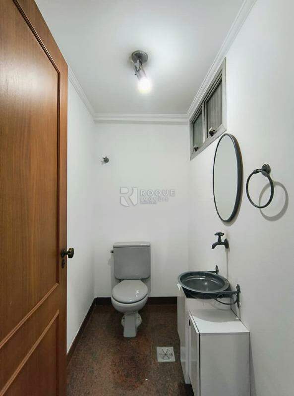 Apartamento para aluguel no bairro Centro: Wc serviços