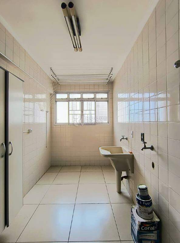 Apartamento para aluguel no bairro Centro: Lavanderia