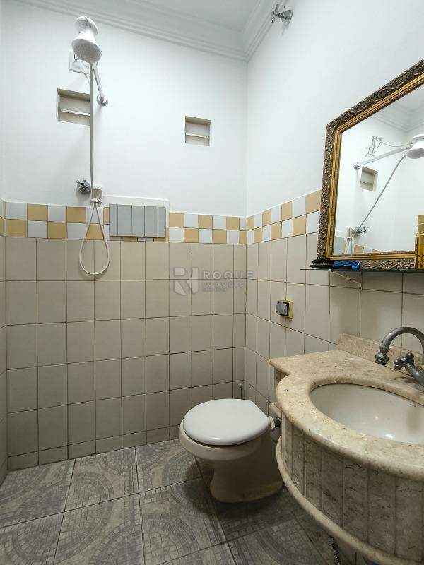 Casa Residencial à venda no bairro Vila Cristovam: BANHEIRO SOCIAL