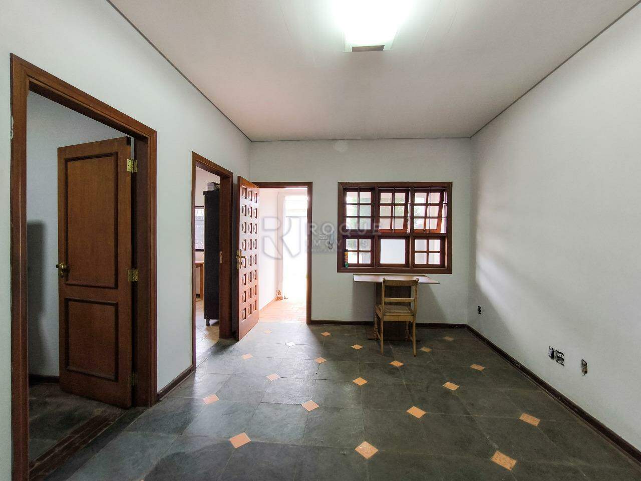 Casa Residencial à venda no bairro Vila Cristovam: SALA DE ESTAR
