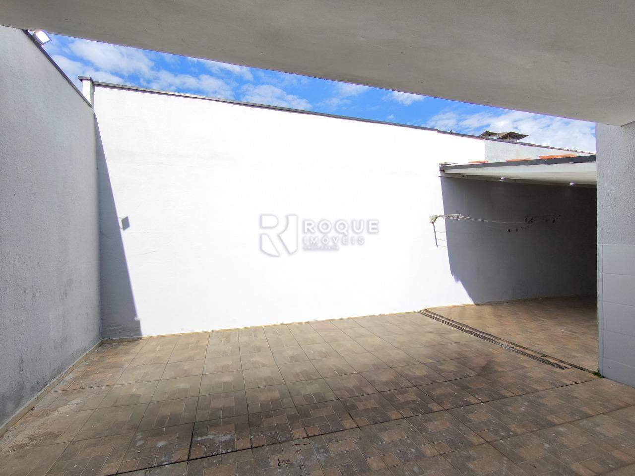 Casa Residencial à venda no bairro Vila Cristovam: QUINTAL