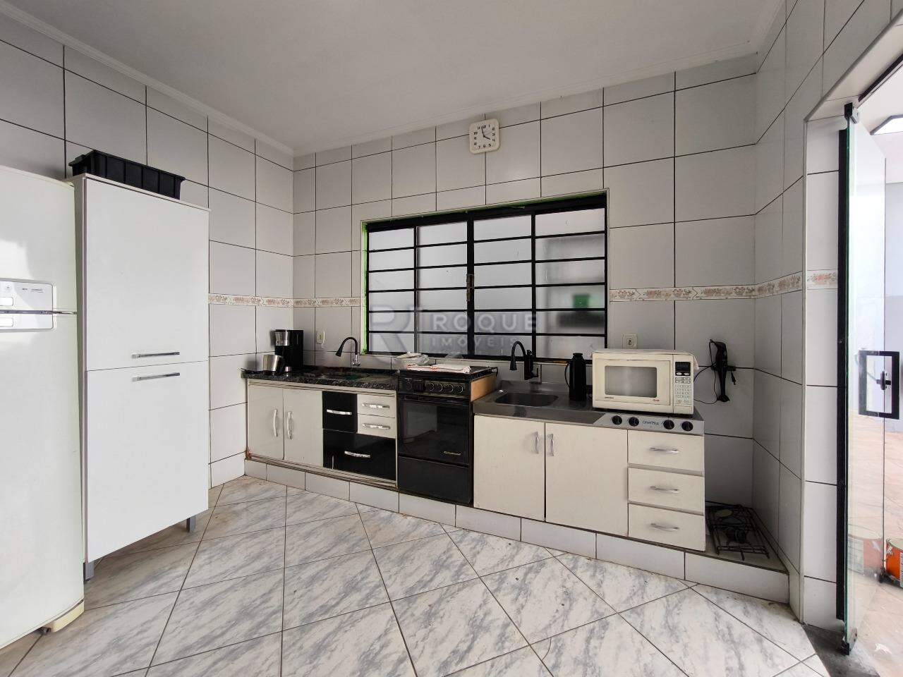 Casa Residencial à venda no bairro Vila Cristovam: COZINHA