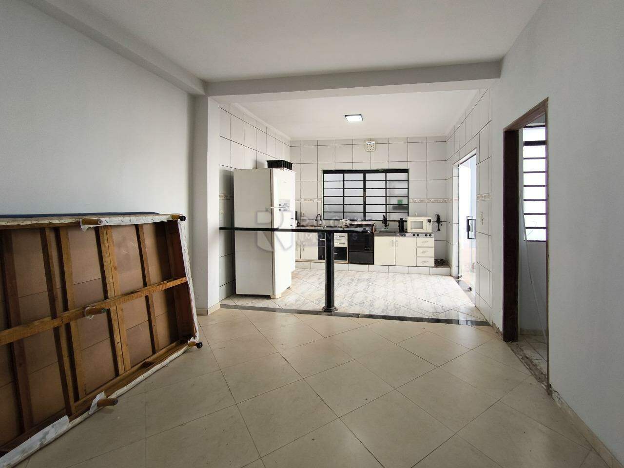 Casa Residencial à venda no bairro Vila Cristovam: SALA DE JANTAR