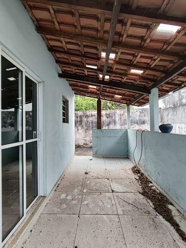 Casa Residencial à venda no bairro Vila Cristovam: Acesso edícula 