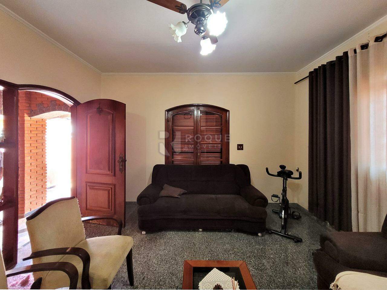 Casa Residencial à venda no bairro Parque Residencial Aeroporto: Sala