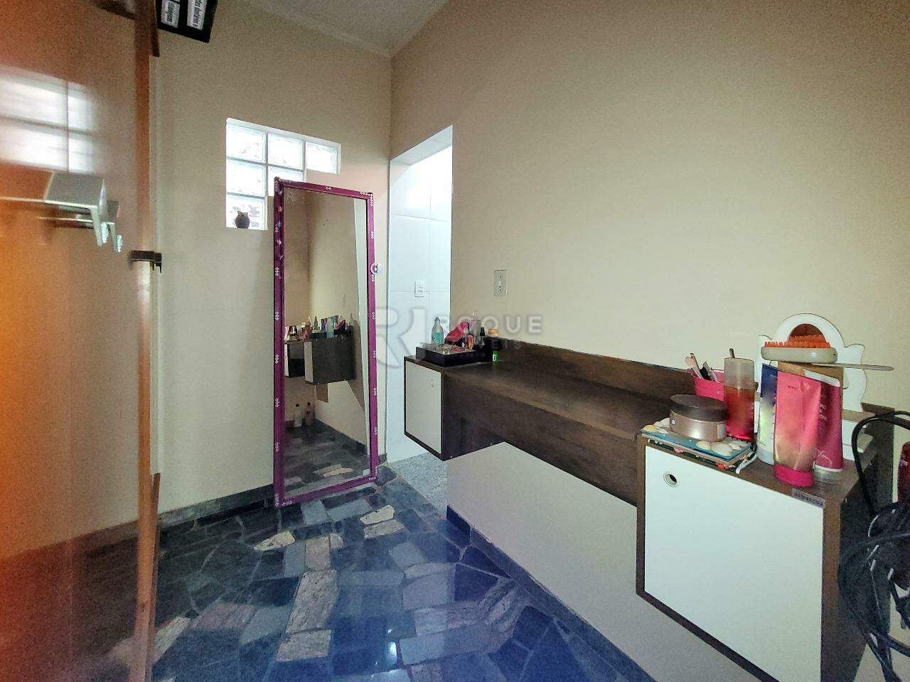 Casa Residencial à venda no bairro Parque Residencial Aeroporto: Suite 1
