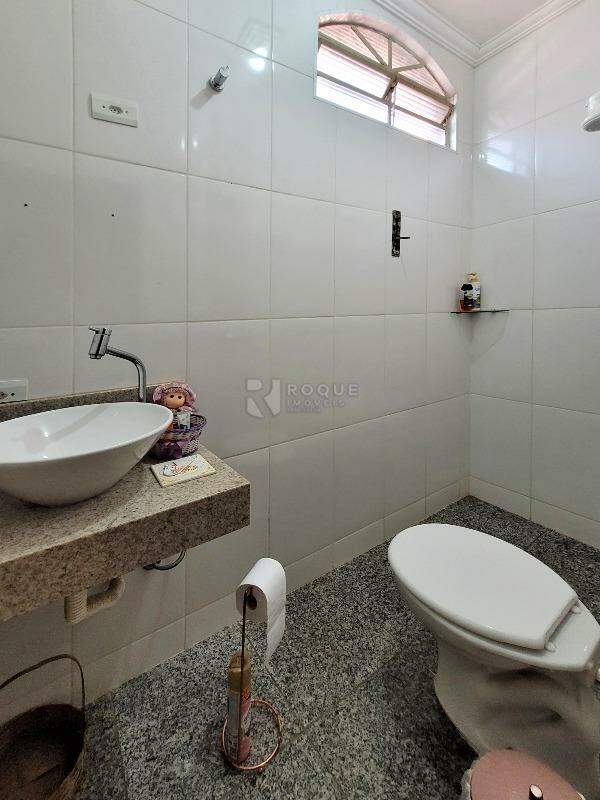 Casa Residencial à venda no bairro Parque Residencial Aeroporto: WC Suite 1