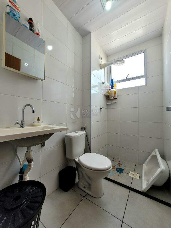 Apartamento à venda no bairro Graminha: WC Social