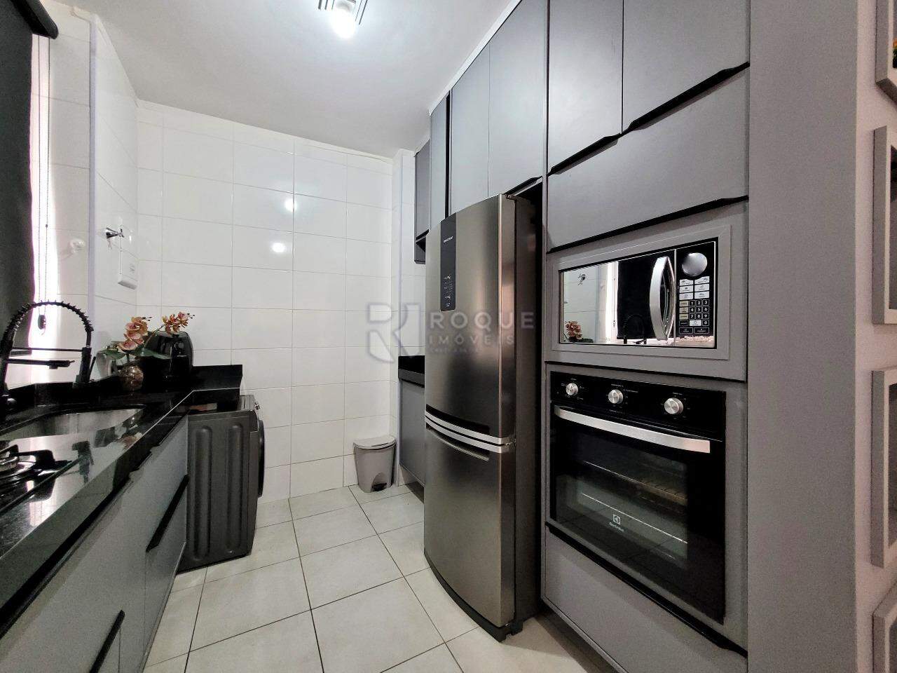 Apartamento à venda no bairro Graminha: Cozinha