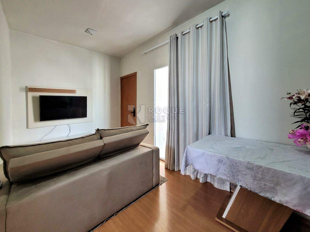 Apartamento à venda no bairro Graminha: Sala