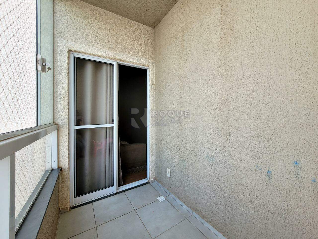 Apartamento à venda no bairro Graminha: Varanda